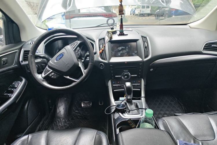 Used Ford Edge 2015 2.0T GTDi Four-Wheel Drive Prestige Model Interior 2