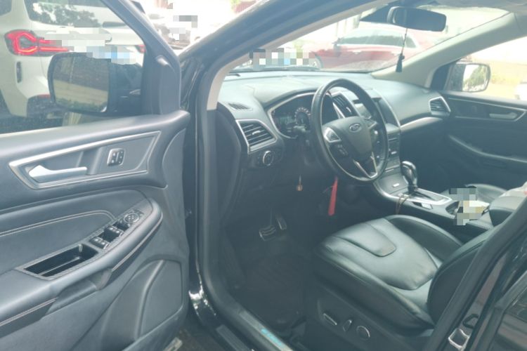 Used Ford Edge 2015 2.7T GTDi 4x4 Prestige 7-Seater Interior 3