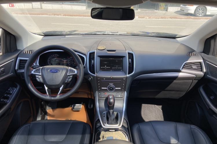 Used Ford Edge 2015 2.7T GTDi 4x4 Prestige 7-Seater Interior 7
