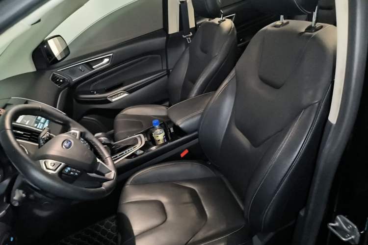 Used Ford Edge 2015 2.7T GTDi 4x4 Prestige 7-Seater Left Front Seat