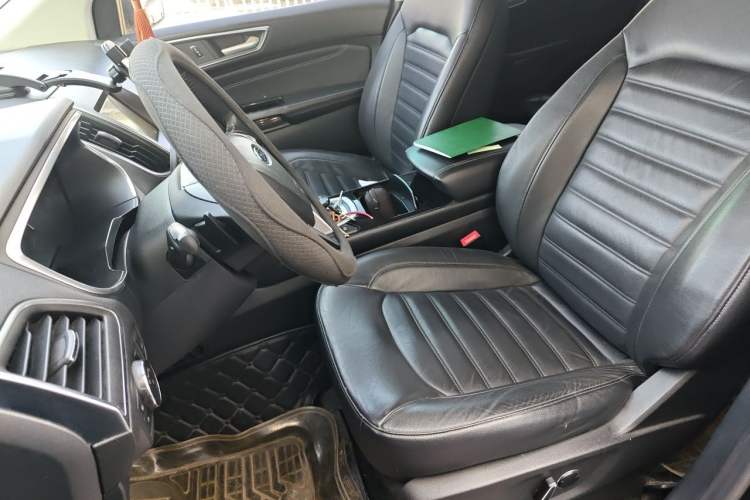 Used Ford Edge 2015 2.0T GTDi Two-Wheel-Drive High-Line Version Left Front Seat