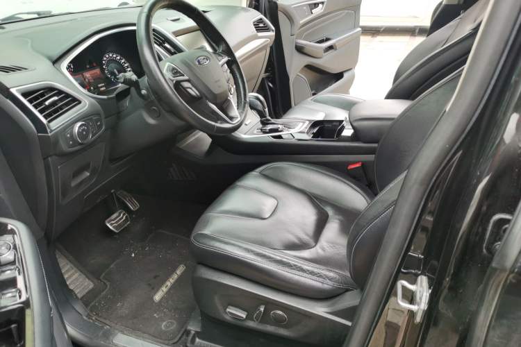 Used Ford Edge 2015 2.7T GTDi 4x4 Prestige 7-Seater Left Front Seat