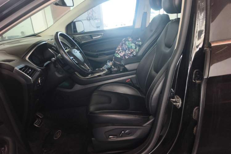 Used Ford Edge 2015 2.0T GTDi Four-Wheel Drive Prestige Model Left Front Seat