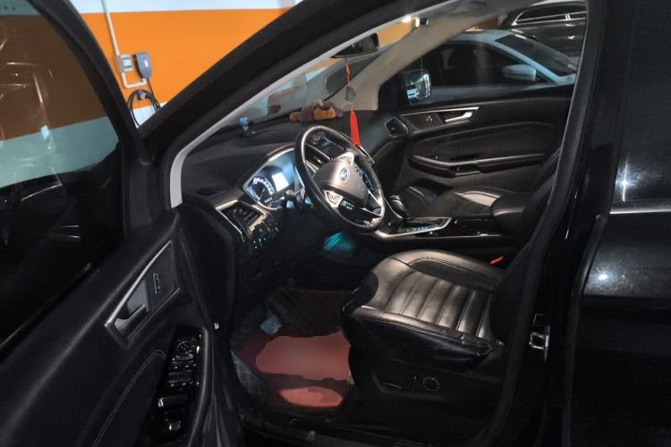Used Ford Edge 2015 2.0T GTDi Two-Wheel-Drive High-Line Version Left Front Seat