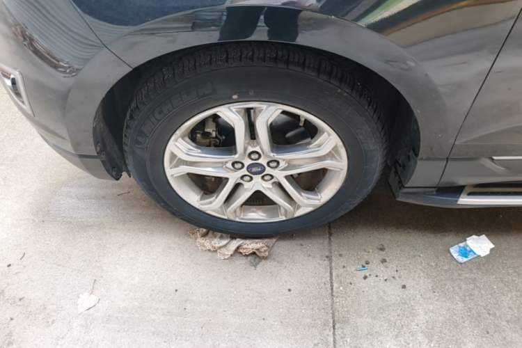 Used Ford Edge 2015 2.0T GTDi Two-Wheel-Drive High-Line Version Left Front Wheel Hub