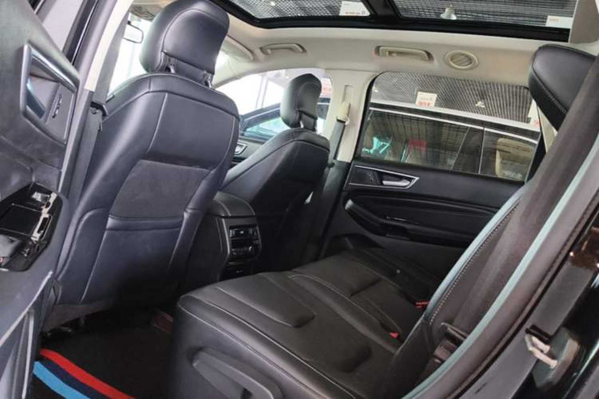 Used Ford Edge 2015 2.0T GTDi Four-Wheel Drive Prestige Model Left Rear Seat