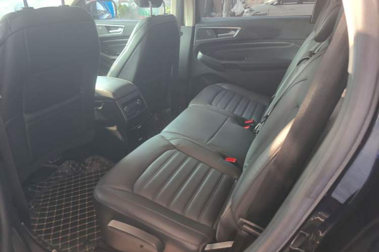 Used Ford Edge 2015 2.0T GTDi 4x4 High-Grade Model Left Rear Seat
