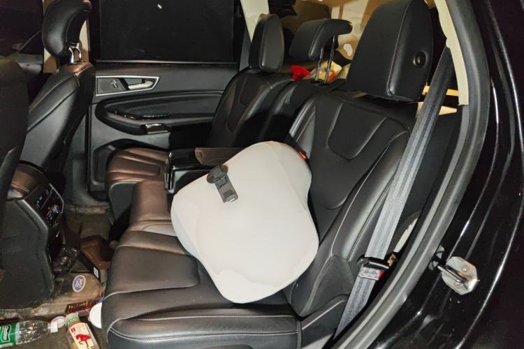 Used Ford Edge 2015 2.0T GTDi Four-Wheel Drive Prestige Model Left Rear Seat