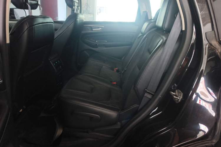 Used Ford Edge 2015 2.0T GTDi Four-Wheel Drive Prestige Model Left Rear Seat
