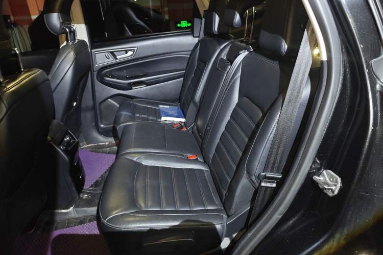Used Ford Edge 2015 2.0T GTDi Two-Wheel-Drive Platinum Edition Left Rear Seat