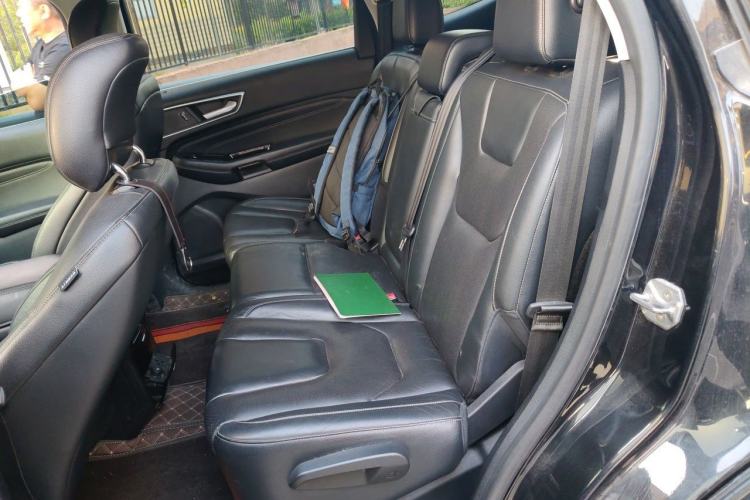 Used Ford Edge 2015 2.7T GTDi 4x4 Prestige 7-Seater Left Rear Seat