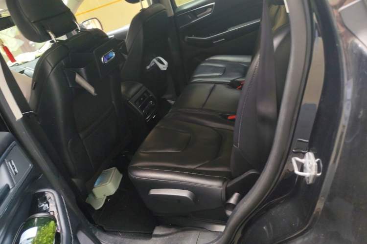 Used Ford Edge 2015 2.0T GTDi 4x4 High-Grade Model Left Rear Seat