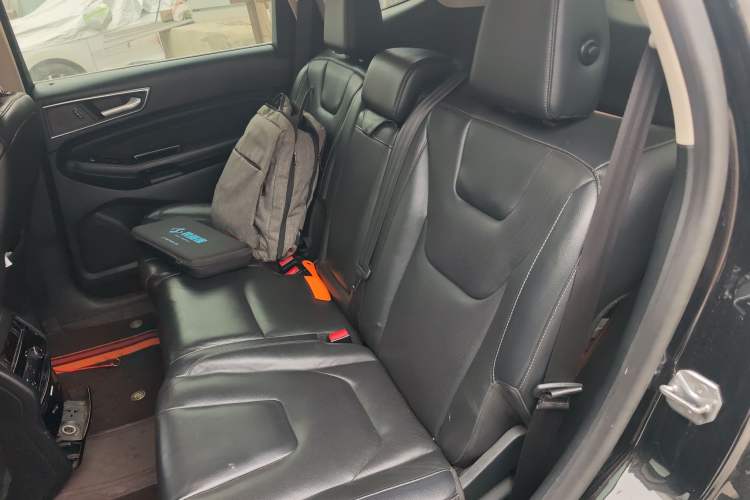 Used Ford Edge 2015 2.0T GTDi Four-Wheel Drive Prestige Model Left Rear Seat