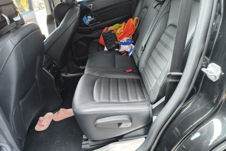 Used Ford Edge 2015 2.0T GTDi 4x4 High-Grade Model Left Rear Seat