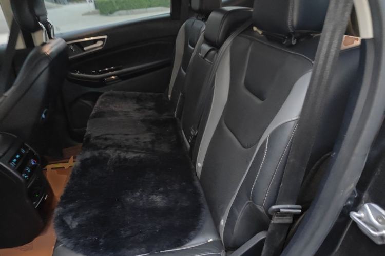 Used Ford Edge 2015 2.7T GTDi 4x4 Sporty 7-Seater Left Rear Seat