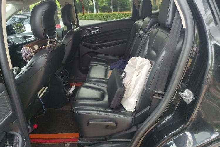 Used Ford Edge 2015 2.7T GTDi 4x4 Prestige 7-Seater Left Rear Seat