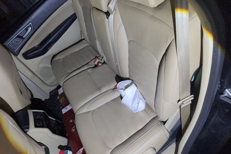 Used Ford Edge 2015 2.0T GTDi Two-Wheel-Drive Elite Edition Left Rear Seat