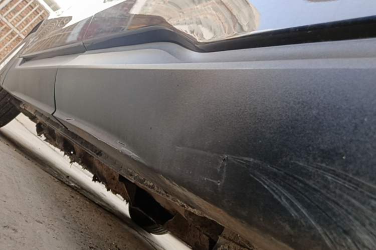 Used Ford Edge 2015 2.0T GTDi Two-Wheel-Drive Platinum Edition Left Side Sill