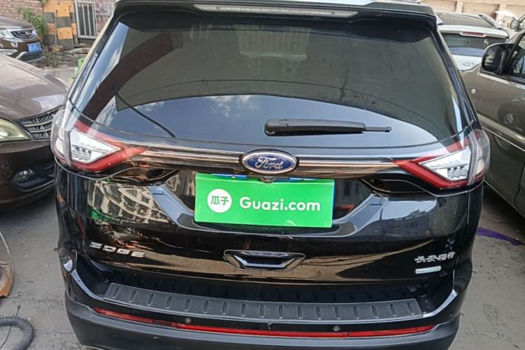 Used Ford Edge 2015 2.0T GTDi Two-Wheel-Drive Platinum Edition Rear