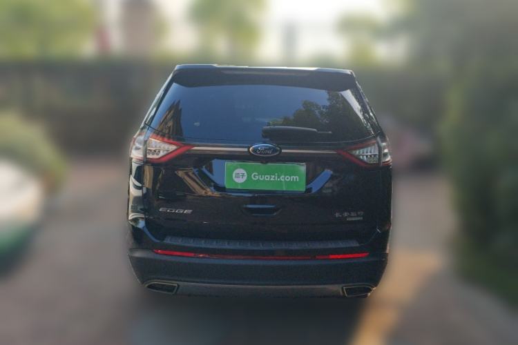Used Ford Edge 2015 2.0T GTDi Two-Wheel-Drive Platinum Edition Rear