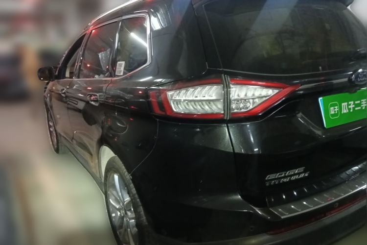 Used Ford Edge 2015 2.7T GTDi 4x4 Prestige 7-Seater Rear Left 45 Deg