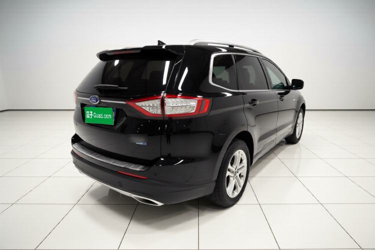 Used Ford Edge 2015 2.0T GTDi 4x4 High-Grade Model Rear Right 45 Deg