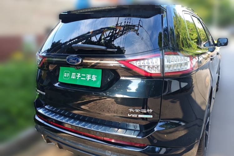 Used Ford Edge 2015 2.7T GTDi 4x4 Sporty 7-Seater Rear Right 45 Deg
