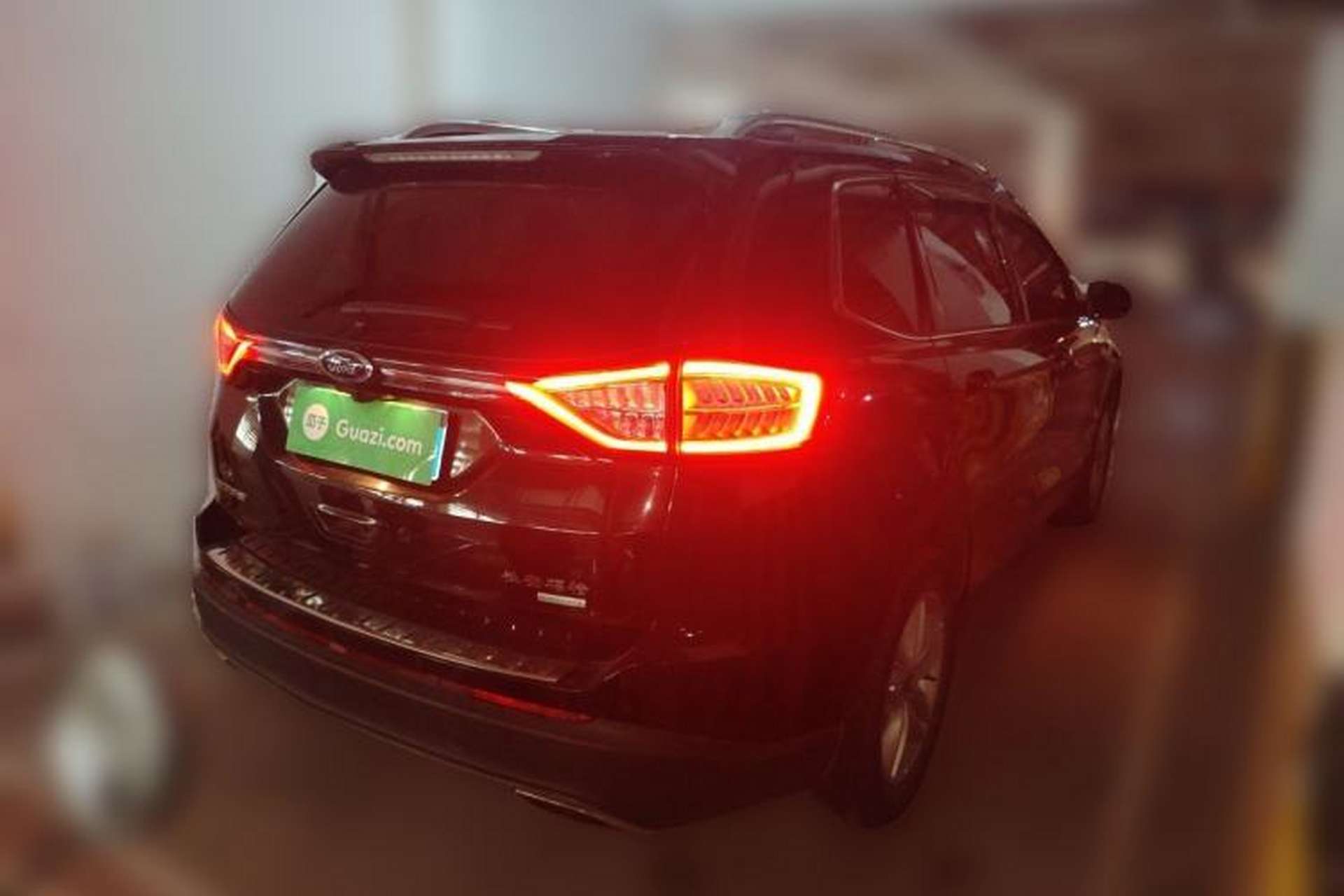 Used Ford Edge 2015 2.0T GTDi Two-Wheel-Drive Platinum Edition Rear Right 45 Deg