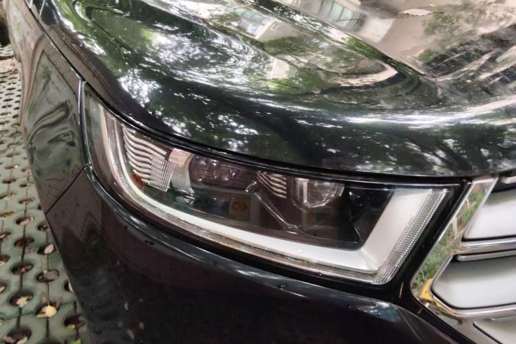Used Ford Edge 2015 2.0T GTDi Two-Wheel-Drive High-Line Version Right Front Headlight