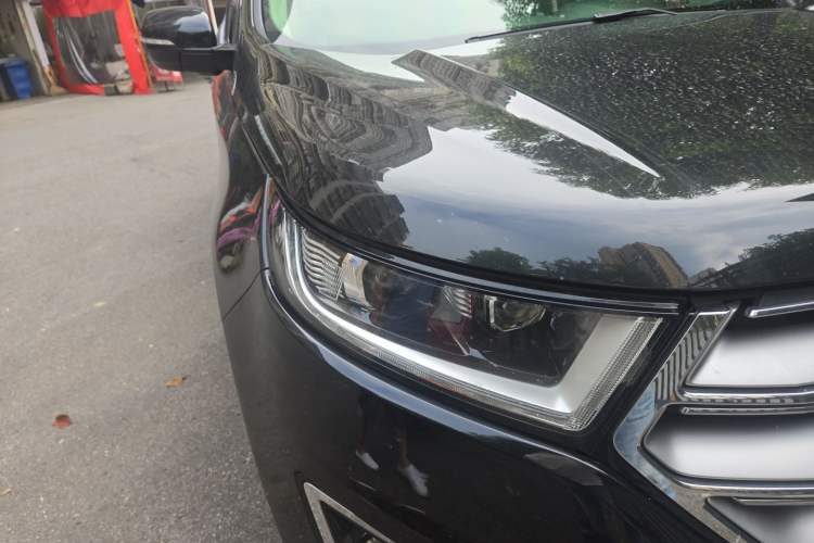 Used Ford Edge 2015 2.0T GTDi 4x4 High-Grade Model Right Front Headlight