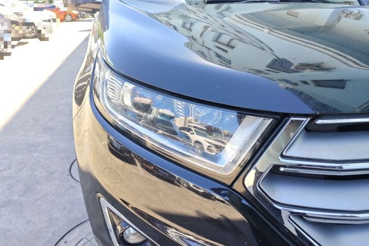 Used Ford Edge 2015 2.0T GTDi Two-Wheel-Drive High-Line Version Right Front Headlight