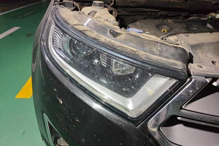 Used Ford Edge 2015 2.0T GTDi Four-Wheel Drive Prestige Model Right Front Headlight