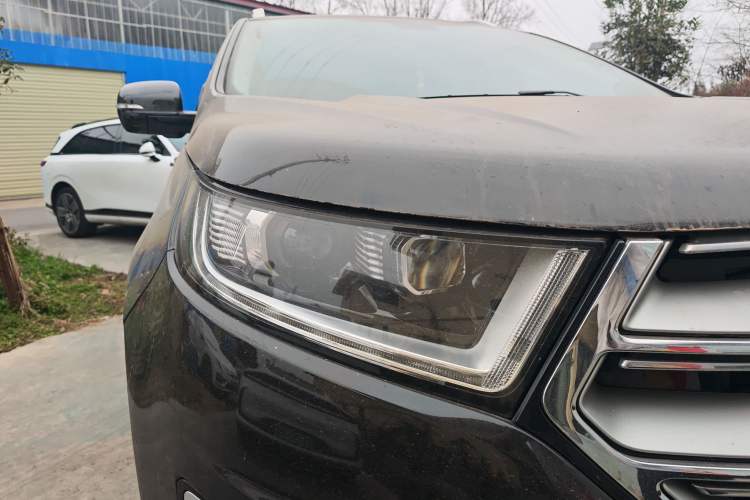 Used Ford Edge 2015 2.0T GTDi Four-Wheel Drive Prestige Model Right Front Headlight