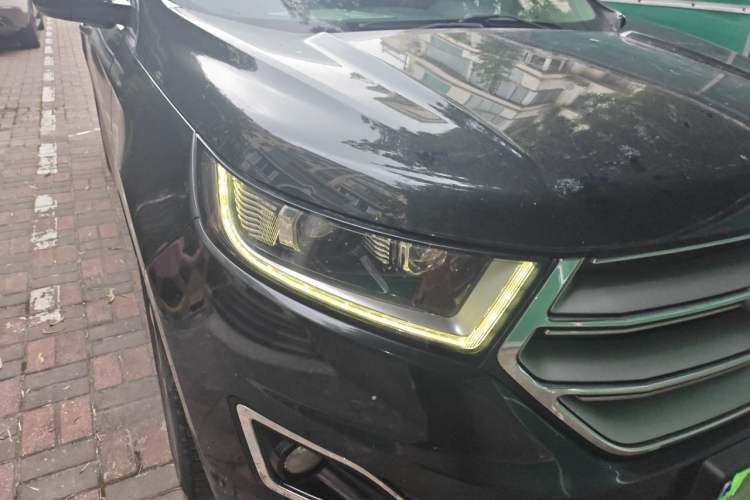 Used Ford Edge 2015 2.0T GTDi Four-Wheel Drive Prestige Model Right Front Headlight