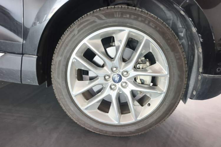 Used Ford Edge 2015 2.0T GTDi Four-Wheel Drive Prestige Model Right Front Wheel Hub