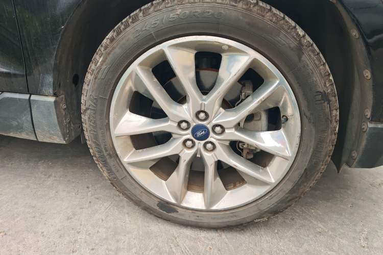 Used Ford Edge 2015 2.0T GTDi Four-Wheel Drive Prestige Model Right Front Wheel Hub