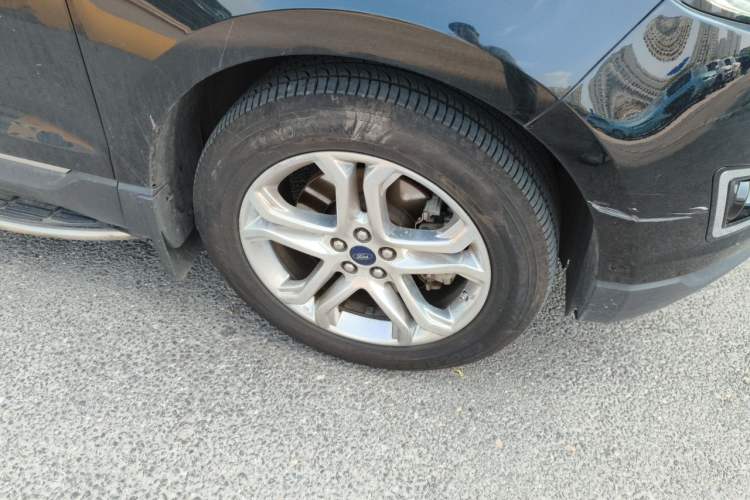 Used Ford Edge 2015 2.0T GTDi 4x4 High-Grade Model Right Front Wheel Hub