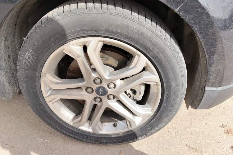 Used Ford Edge 2015 2.0T GTDi 4x4 High-Grade Model Right Front Wheel Hub