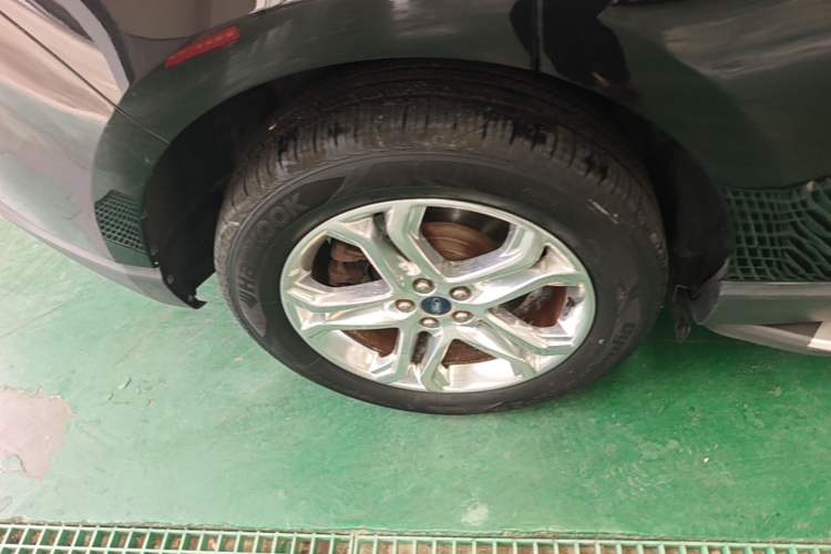 Used Ford Edge 2015 2.0T GTDi 4x4 High-Grade Model Right Rear Wheel Hub