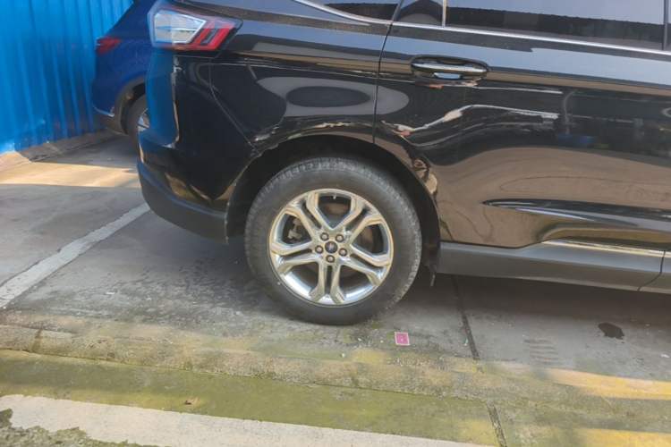 Used Ford Edge 2015 2.0T GTDi 4x4 High-Grade Model Right Rear Wheel Hub