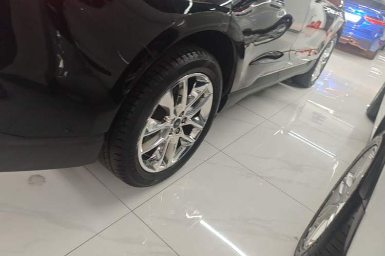 Used Ford Edge 2015 2.0T GTDi Four-Wheel Drive Prestige Model Right Rear Wheel Hub