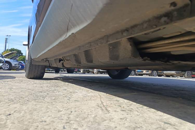 Used Ford Edge 2015 2.0T GTDi Four-Wheel Drive Prestige Model Right Side Sill