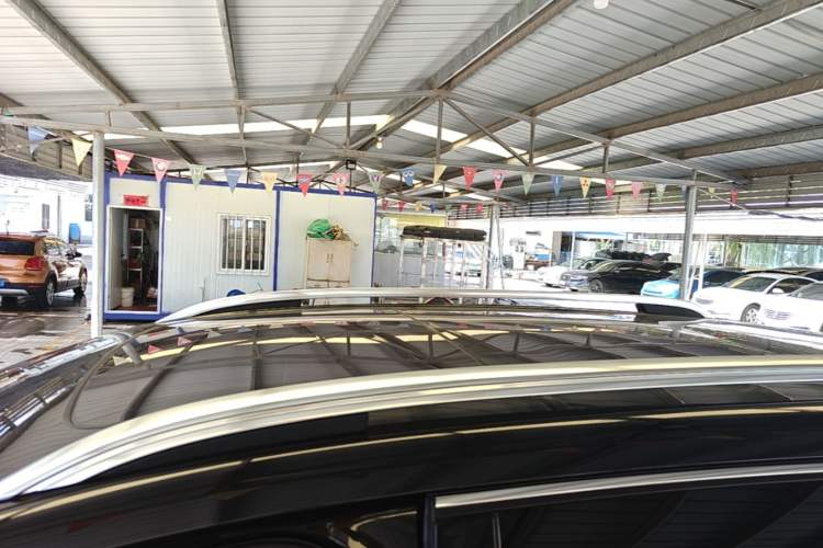 Used Ford Edge 2015 2.0T GTDi 4x4 High-Grade Model Roof