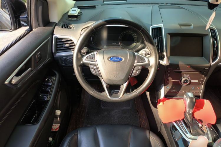 Used Ford Edge 2015 2.7T GTDi 4x4 Prestige 7-Seater Steering Wheel