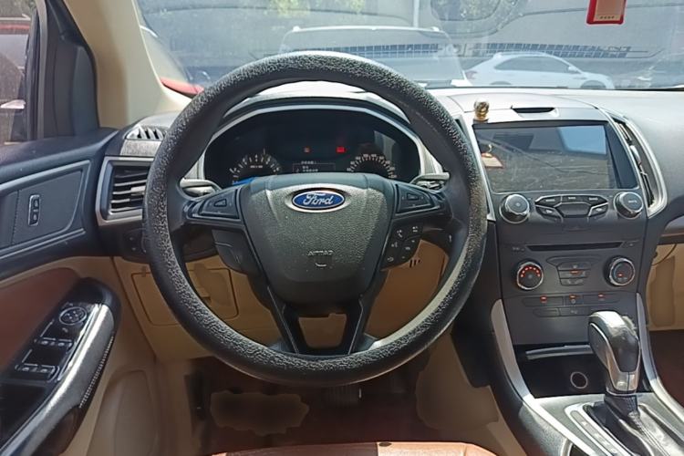 Used Ford Edge 2015 2.0T GTDi Two-Wheel-Drive Elite Edition Steering Wheel