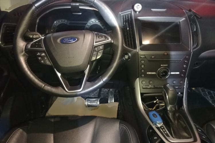 Used Ford Edge 2015 2.7T GTDi 4x4 Prestige 7-Seater Steering Wheel