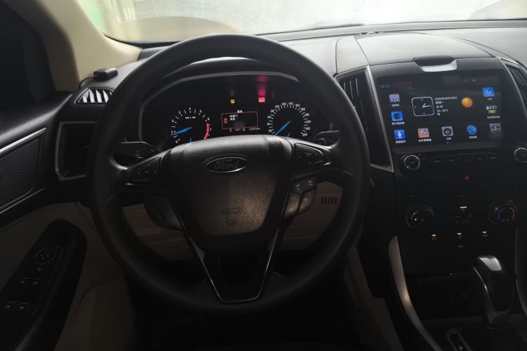 Used Ford Edge 2015 2.0T GTDi Two-Wheel-Drive Elite Edition Steering Wheel