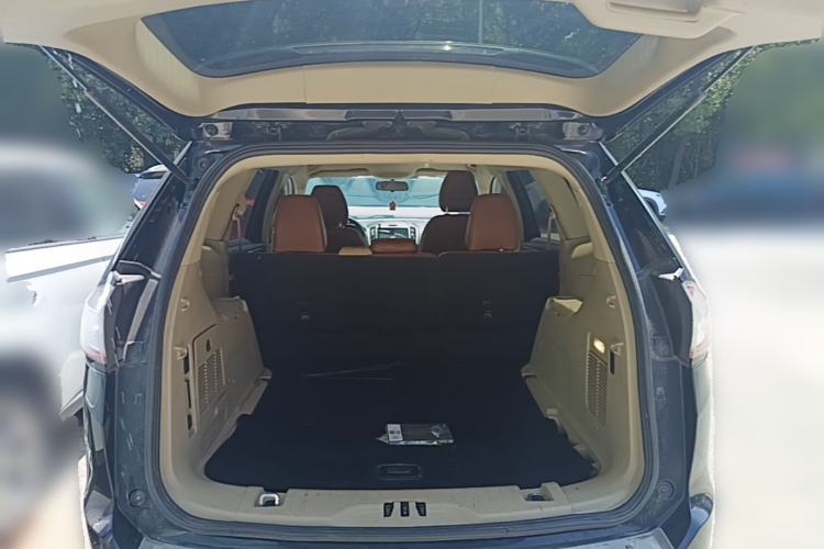 Used Ford Edge 2015 2.0T GTDi Two-Wheel-Drive Elite Edition Trunk