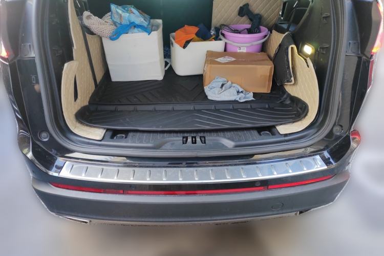 Used Ford Edge 2015 2.0T GTDi 4x4 High-Grade Model Trunk