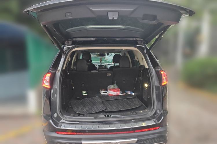 Used Ford Edge 2015 2.0T GTDi Four-Wheel Drive Prestige Model Trunk